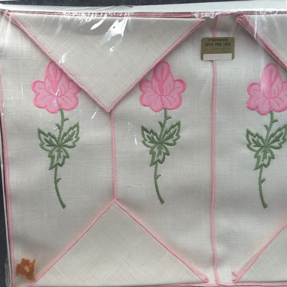 Vintage Pioneer Placemat Set 100% Linen Floral Embroidered Napkins 8 pc‎ NOS